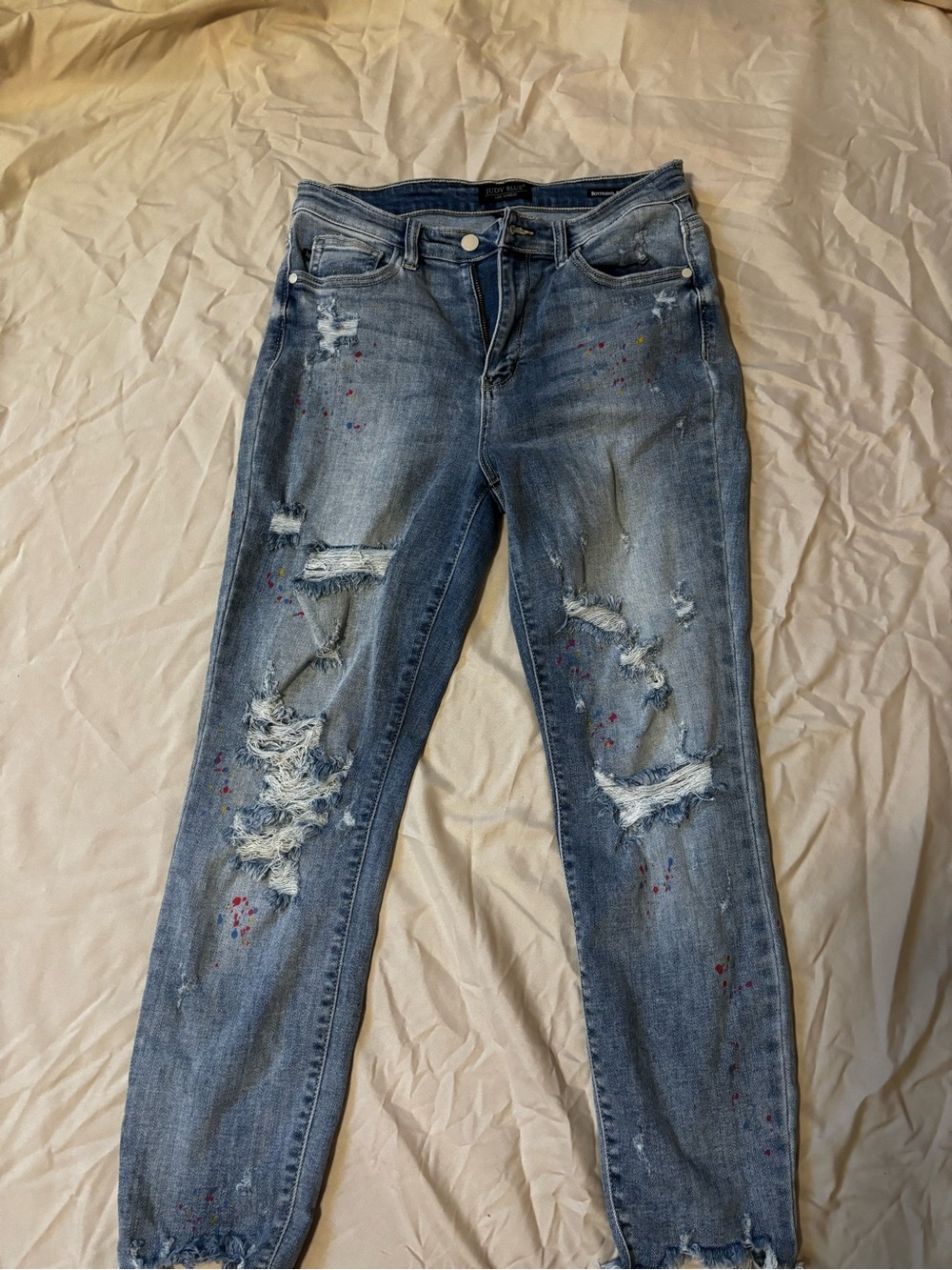 Judy Blue Light Blue Distressed Ankle Jeans with Paint Splatter
